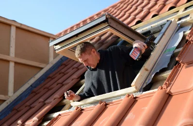 Pose de fenêtres de toit Velux à Rivèrenert